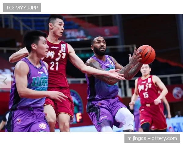 克劳福德完成青岛注册 大外援首秀备受期待